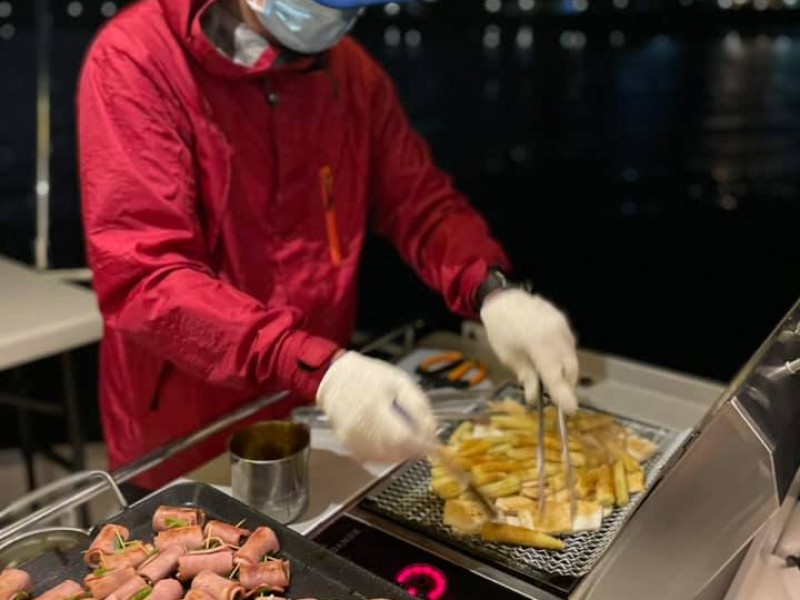 新北市代客到府烤肉外燴-亞果遊艇烤肉party