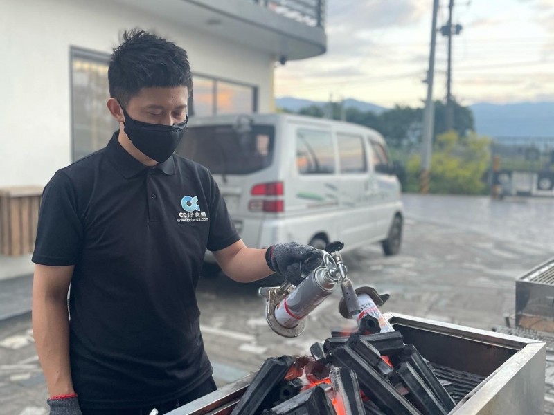 宜蘭代客到府烤肉外燴-宜蘭代客烤肉推薦-芊芊河畔休閒莊園民宿